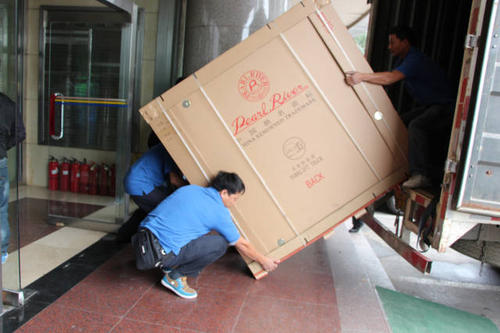 信宜钢琴贵重工艺品无忧运